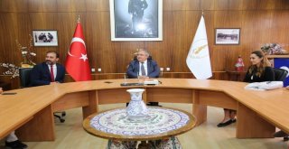 Vali Nayir: İlin Zenginliklerinden Bir Tanesi İyi Yetişmiş İnsan Zenginliği Olması Lazım