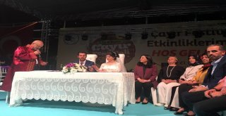 Beykozda 17 Çift Teknede Dünya Evine Girdi