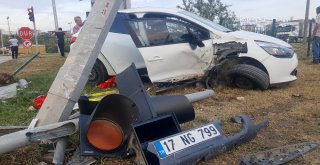 Kırmızı Işıkta Geçti, Ortalık Savaş Alanına Döndü