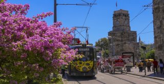 Antalyaya Yerli Turist Dopingi