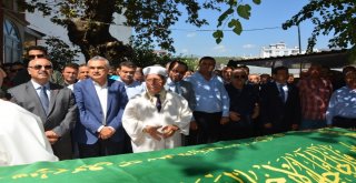 Milletvekili Savaşın Halası Toprağa Verildi