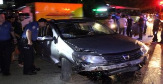 Kaldırıma Çıkan Otomobil Takla Attı: 2 Yaralı