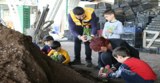 Çocuklardan Büyükşehir Fidanlığına Ziyaret