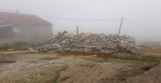 Sis Dağı Yaylasındaki Yıkımlar Yaylanın Giresun Tarafındaki Obalarda Sürüyor
