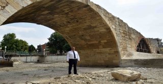 Başkan Arslan, Tarihi Taş Köprüde İncelemelerde Bulundu