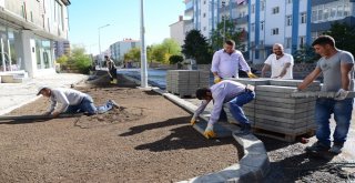 Palandöken Belediyesi Kaldırım Ve Tretuvar Çalışmasına Hız Verdi