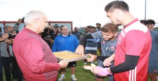 Başkan Başsoydan Anagold 24 Erzincanspora Ziyaret