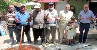 Mezarlıkta 350 Yılı Aşkın Yemek Geleneği Sürüyor