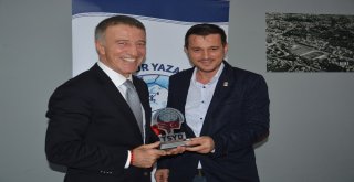 Ahmet Ağaoğlu: Ben Trabzonspora Hizmet Etmek İçin Geldim