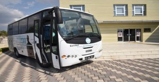 Manisa Büyükşehirden Kızılaya Araç Desteği