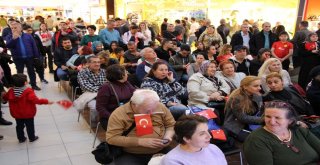 Cumhuriyet Bayramı Hakan Aysev İle Kutlandı