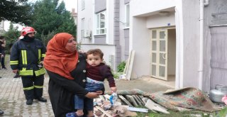 Şarjdaki Cep Telefonu 7 Kişilik Suriyeli Ailenin Evini Kül Etti