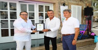 Sidede Girit Kahvesi Ve Atatürk Anıtı Açıldı