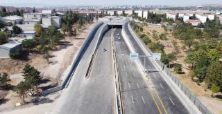 TÜRK KIZILAYI CADDESİ'NDEKİ KÖPRÜLÜ KAVŞAKLAR TRAFİĞE AÇILDI