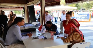 İş Arayanlar Ve İşverenler Büyükçekmecede Buluştu