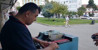 (Özel Haber)  Bıçakçılardan Uyarı: Kurbanı Tek Bıçakla Kesmeyin