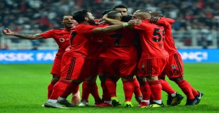 Spor Toto Süper Lig: Beşiktaş: 1 - Ç.rizespor: 0 (Maç Devam Ediyor)