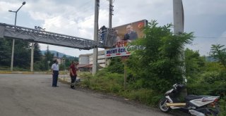 Özilin Alman Milli Takım Formalı Tabelası, Cumhurbaşkanı Erdoğanlı Fotoğrafı İle Değiştirildi