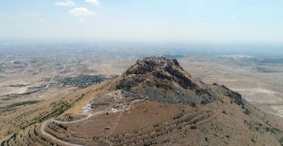 Tarihi Gevale Kalesi Ortaya Çıkarılıyor