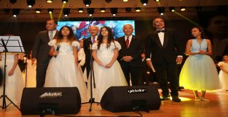 Ato Congresiumda Sunay Akından “Bir Cumhuriyet Hikayesi”