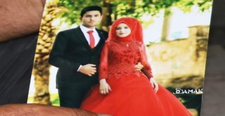 (Özel) Oğlunun Ölümüne Dayanamayan Baba Mezarı Başında Yatıyor