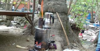 Angebire Doldu Taştı