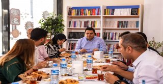 Engelsiz Kafenin Misafirleri Vardı