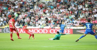 Spor Toto Süper Lig: Demir Grup Sivasspor: 0 - Kasımpaşa: 1 (İlk Yarı)