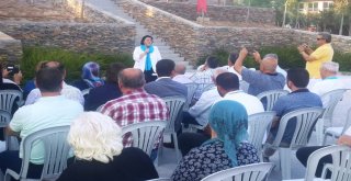 İzmir Trakya Türkleri Dr. Sadık Ahmeti Unutmadı