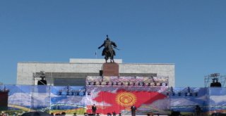 Kırgızistan, Bağımsızlığının 27Nci Yıldönümünü Kutluyor
