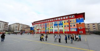 Sultangazi Belediyesinden Okullara Destek