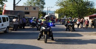 Şehit Polisin Anısına 100 Çocuk Sünnet Ettirildi