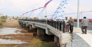 40 Yıldır Beklenen Köprü Açıldı