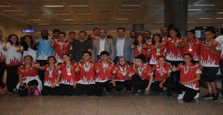 Özel Sporcular 24 Madalyayla Yurda Döndü