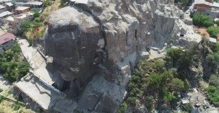 Türkiyenin En Büyük Atatürk Maskı Bakıma Alındı