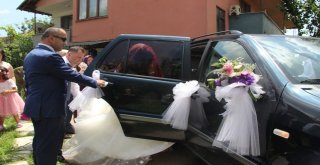 Başkan Ay, Düğün Yapan Gençlerin Hayallerini Gerçekleştirdi