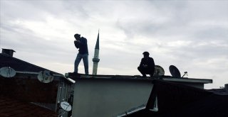 (Özel) İstanbulda Çılgın Gençler Takla Atarak Çatıdan Atladı
