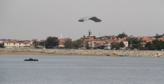 Beyşehir Gölünde Paraşütle Nefes Kesen Eğitim Tatbikatı