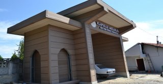 Karabük Belediyesinden Mezarlıklara Anıtsal Giriş Kapısı