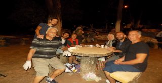 736 Yıldır Bu Keşkek İçin İnsanlar Geceyi Dağda Geçiriyor