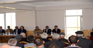 Vali Bilmez, Köylülerin Sorunlarını Dinledi