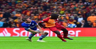 Uefa Şampiyonlar Ligi: Galatasaray: 0 - Schalke 04: 0 (İlk Yarı)