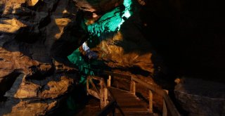 Dünyanın En Uzun 2. Mağarasını Ziyaret Edenlerin Sayısı 150 Bini Geçti