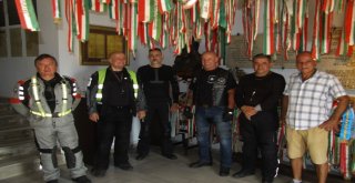 (Özel) Motor Tutkunu Macar Grup Atalarının Evini Görmek İçin Tekirdağda