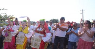 Bucada Renkli Bağ Bozumu Şenliği