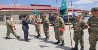 Kaymakam  Öztürk Polis, Asker Ve Vatandaşların Bayramını Kutladı