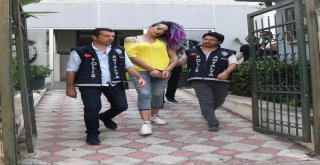 Antalyada Gencin 2. Katından Düştüğü Evdeki Travesti Tutuklandı