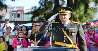 Ayvalıkta Zafer Bayramı Doruğa Çıktı