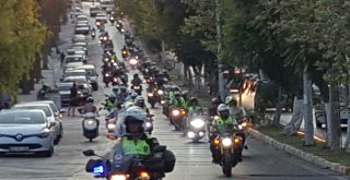 Motosiklet Tutkunları Kuşadasında Buluştu