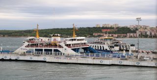 Gökçeadada Feribot Seferlerine Fırtına Engeli